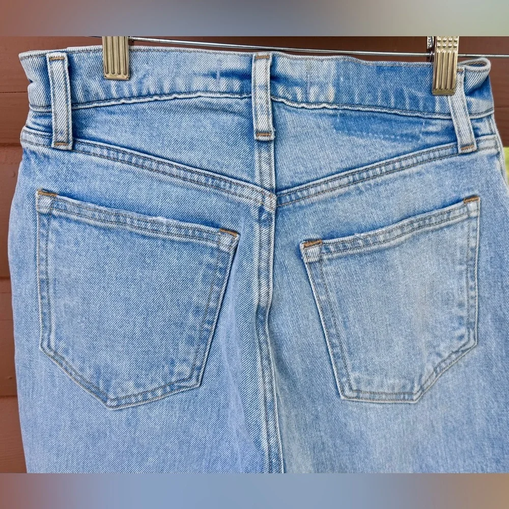 Abercrombie Curve Love 90s Ultra High Rise Straight Jeans - Picture 13 of 16